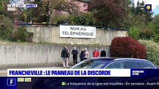 Francheville  une banderole quotNon au téléphériquequot qui déplait à la mairie [upl. by Orfinger563]