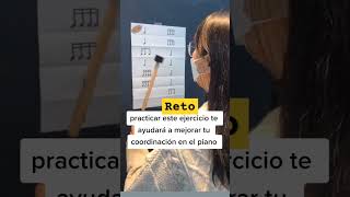 MEJORA TU CORDINACIÓN EN EL PIANO 🎹💡 piano pianistas shortvideos videoviral [upl. by Letreece]