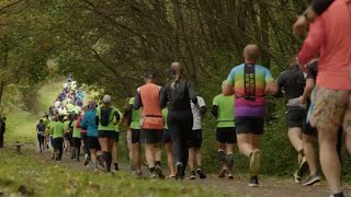 Prawie 3 tys zawodników na mecie 15 Biegu Trzech Kopców [upl. by Sadira]