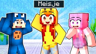 Dennus Is VERANDERD In Een MEISJE In Minecraft [upl. by Siroval47]