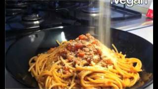 iVegan Ragu di soia alla bolognese  spaghetti di integrali di kamut e grano duro [upl. by Judith]