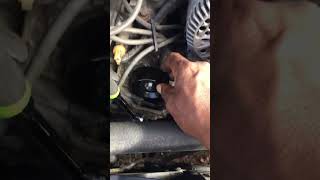 I change a Serpentine belt in 60sec￼😂 automobile [upl. by Linker260]