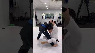 싯팅 가드 스윕 소매 그립 뜯길 때 Sitting Guard Sweep  SitUp Guard Sweep [upl. by Lizette]