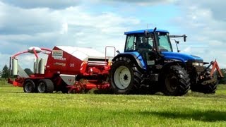 New Holland TM55 met Welger Double Action 220 [upl. by Aicsile]