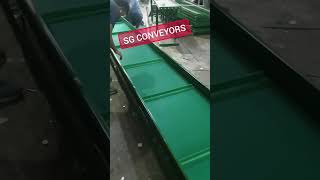 Inclined belt conveyor with clit for loadingunloading materials sgconveyors beltconveyor [upl. by Naffets]