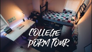 A Tour of the Best College Dorm Room  Vanderbilt University [upl. by Jacquelyn]