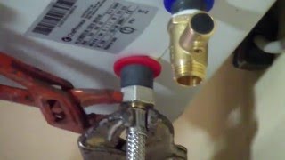 Come installare uno scaldacqua elettrico  how to install an electric water heater [upl. by Letnoj]