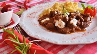 Gulasch Rezept mit Schwein [upl. by Dweck]