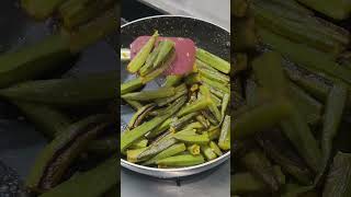 Bhindi ki aisi sabji kabhi try kiya hai kya ashortaday healthytreatsbykhyati viralvideo [upl. by Ordnassela]