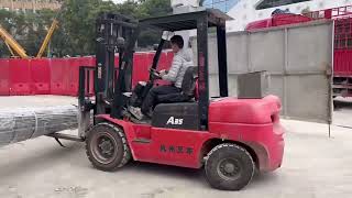 pre galvanized pipes is being unloaded [upl. by Locklin]