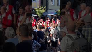 Appenzeller Jodelclub und Kuhglocken appenzell jodel kuhglocken switzerland  Parade [upl. by Schofield541]