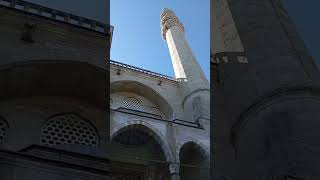 Istanbul  Gebetszeit in der Moschee [upl. by Aekin690]