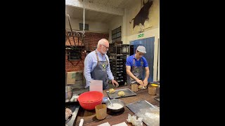 Vivo  Receta de pan dulce con Osvaldo Gross [upl. by Krissie953]