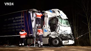 15012024  VN24  Schwerer LKW Unfall an Straßenbaustelle in Werne [upl. by Gorlicki813]