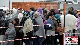 13 10 2015  Inteview mit Flüchtlingen in Nickelsdorf  CCMTVat [upl. by Naitsirhk]