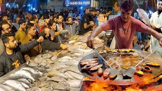 POPULAR BENGALI FISH MASTER SELLING SPICY FRIED FISH amp CHARCOAL GRILLED FISH  BIGGEST FOOD STREET [upl. by Ramah382]