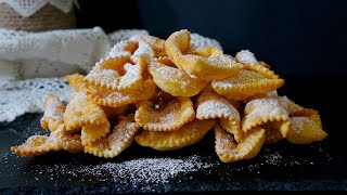 CHIACCHIERE DI CARNEVALE FRIABILI E BOLLOSE I Le Ricette di TerroreSplendore [upl. by Blas50]