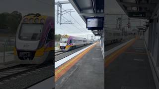 Traralgon train bypassing East Pakenham [upl. by Onia]