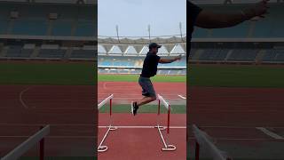 Hurdles jump workout 💪🏻 trackandfield shorts 100m athletics trending [upl. by Carmella175]