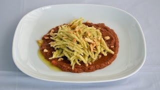 Trofie al Pesto di Arachidi su Caviale Rosso di Melanzane [upl. by Anel]