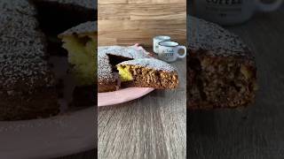 Torta bicolore allo yogurt greco divertirsiincucina shortvideo [upl. by Calica]