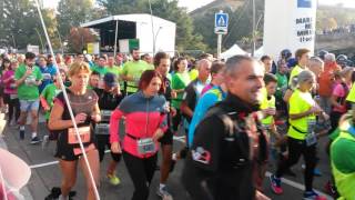 Marathon de Metz 2015  le départ des relais [upl. by Oiznun]