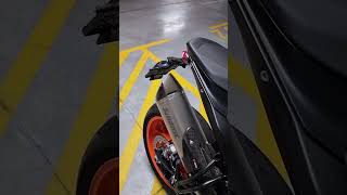 Bacač plamena na motoru  KTM DUKE 890R flamethrower duke890r ktm mototata [upl. by Akayas]