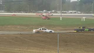 Brownstown Speedway Funfest Hornet Odd feature 101318 [upl. by Augy]