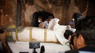 LEgypte dévoile un tombeau et des sarcophages à Louxor [upl. by Enitsej]