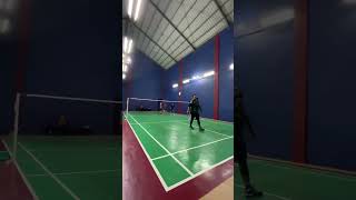 DUET RAKET YONEX ASTROX DG DI JAYBEE BADMINTON HALL BIREUEN [upl. by Anaahs]