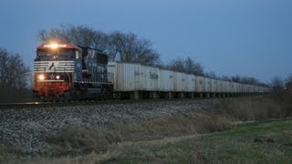 Norfolk Southern 6920 quotHonoring our Veteransquot SD60E with sweet Leslie RS5T horn [upl. by Ruder]