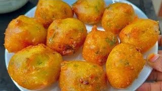 केवल 2 कच्चे आलू से नया गरमा गरम कुरकुरा नाश्ता जो भी खाए खाता ही जाए  Crispy kacche aalu ka nashta [upl. by Annoid]