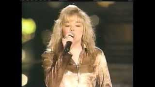 Leann Rimes Blue live concert performance [upl. by Leavy]