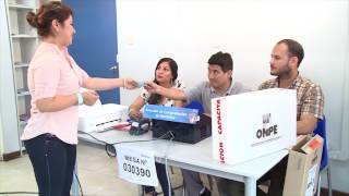 ONPE Aprende a sufragar con voto electrónico y voto convencional para la Segunda Elección 2016 [upl. by Annaek]