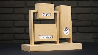 DIY Endless Calendar from Wood [upl. by Laicram]