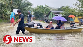 Floods Situation worsens in Kelantan Terengganu Pahang improves in Negri [upl. by Mairam]