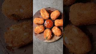 Deepa jha Aalu aur bread ka testi sa nashta snacksrecipeshortvideo [upl. by Nevet]