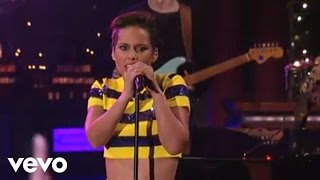 Alicia Keys  Girl On Fire Live on Letterman [upl. by Brey]