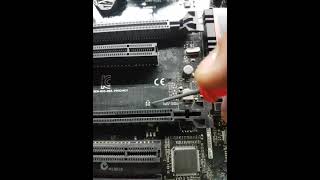 Asus B85PRO Gamer no da video soluciona ok [upl. by Idarb530]