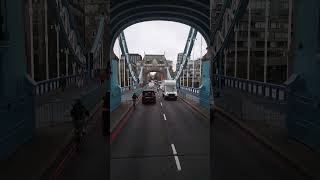 Breathtaking Bus Ride Tower Bridge amp Londons Cityscape [upl. by Noffihc566]