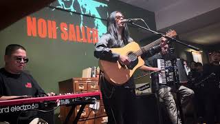 Noh Salleh  Biar Seribu Acoustic Live at The Gunslinger’s Hop Jakarta 3092024 [upl. by Igiul]