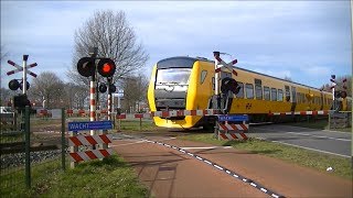 Spoorwegovergang Raalte  Dutch railroad crossing [upl. by Alaj]