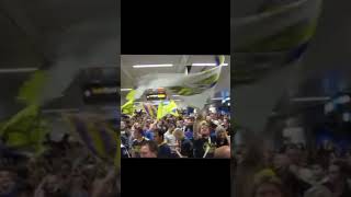 Tifosi Hellas Verona Cantano quotTi Amo Terronequot degli Skiantos  Curva Sud Verona [upl. by Ainevuol]