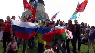 День Победы Berlin Treptower Park 9 mai 2015  Берлин Трептовпарк 9 мая 2015 [upl. by Cybil]