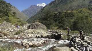 Népal  Tour du Manaslu [upl. by Ennasor]