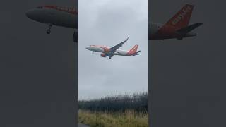 EasyJet A320neo arriving into BFS 2 [upl. by Tound]