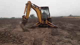 Excavando con Retroexcavadora Caterpillar [upl. by Nariko]