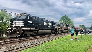 ES44DC Trails on Dash 9 Sandwich of NS 11K in Macungie PA [upl. by Nilesoy]