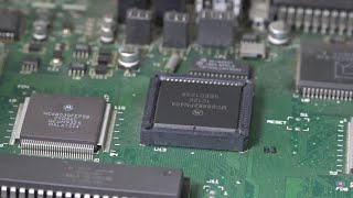 Motorola MC68882FN40A Floating Point Coprocessor Unit FPU Unboxing and Test [upl. by Asiak]