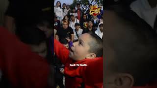 ADULTO🧔 aconseja a NIÑO👶 en FREESTYLE🎤 redbullbatalla urbanroosters fms fmsméxico plaza [upl. by Carilla]